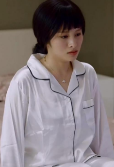 绝顶重生的女人[光头的女人]